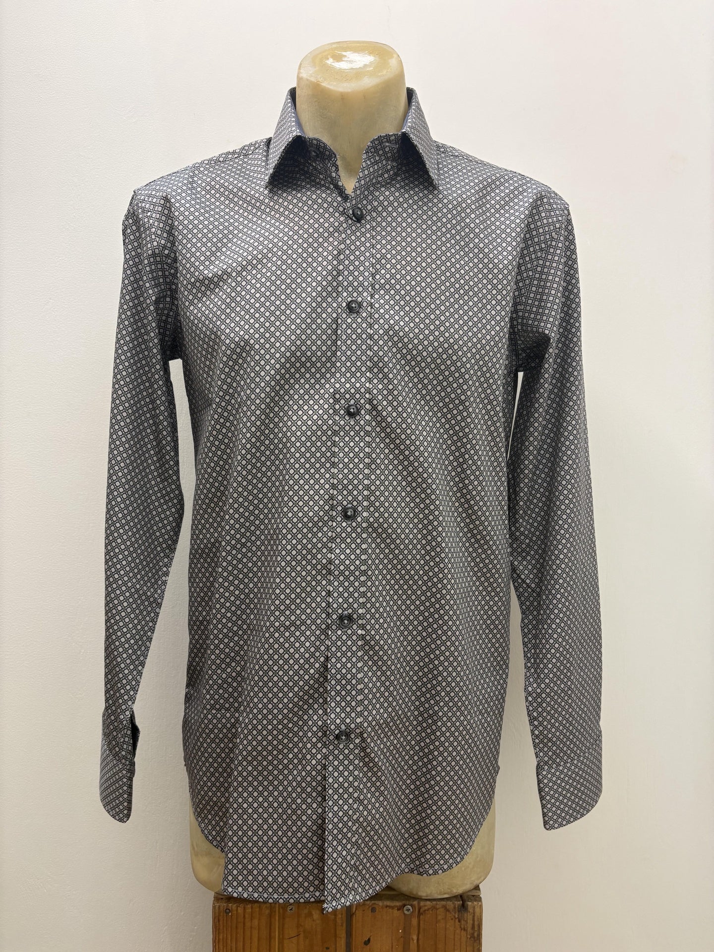 AK Demire - LS Shirt Khaki
