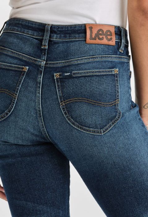 Lee LWM Women's Mid Rise Straight Aged Indigo Jeans