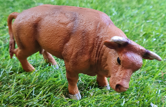 Figurine - Stocky Bull