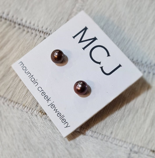 MCJ Pearl Stud Earrings 7mm