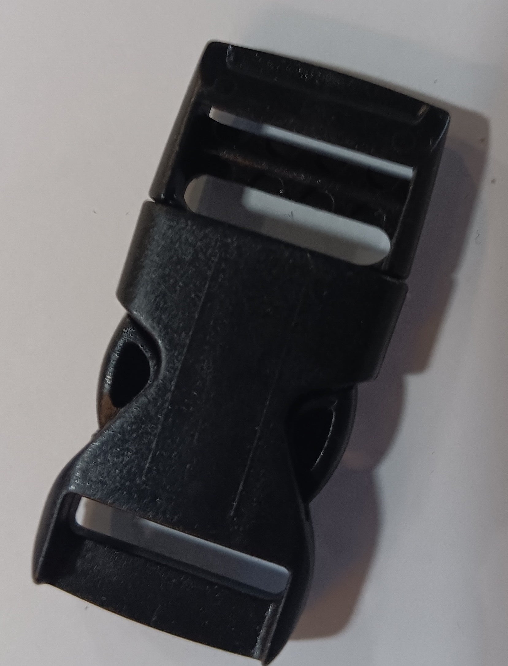2 Side Release Buckle With Strap Adjuster