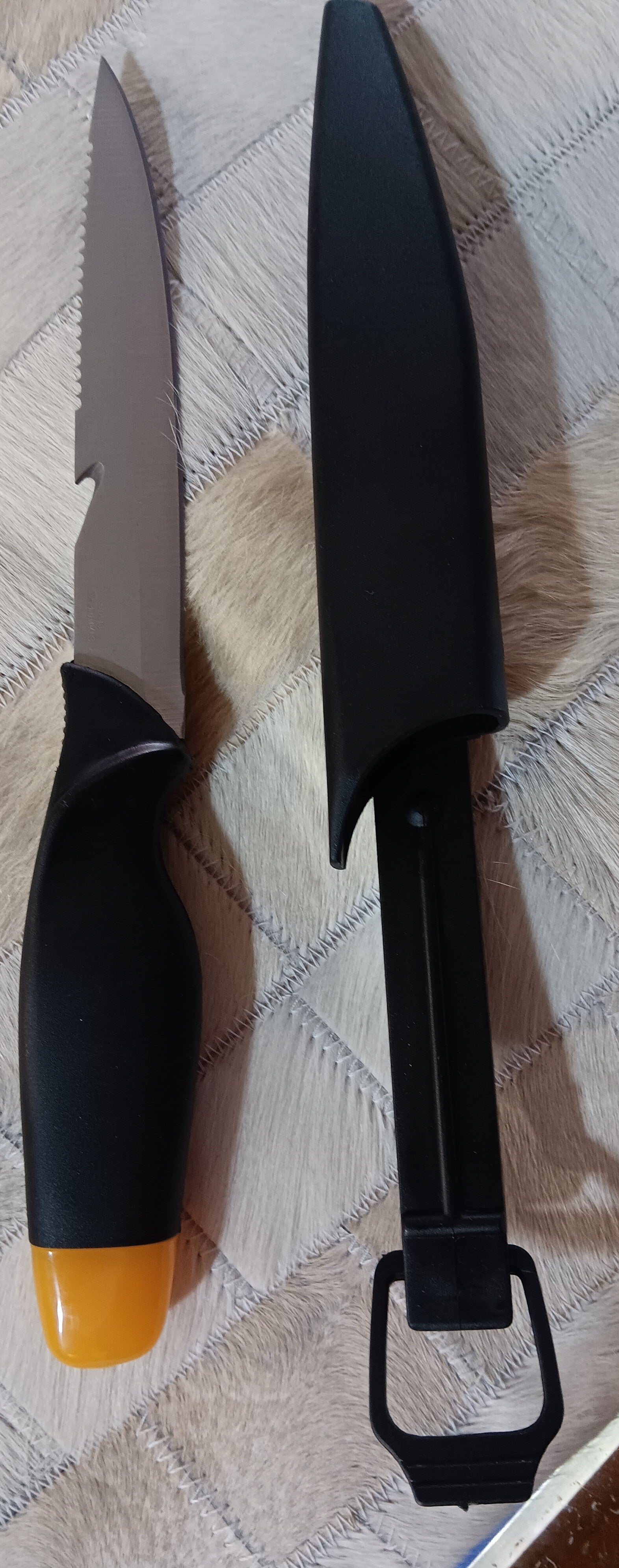 Fishing Knife Serrated Spine 266mm